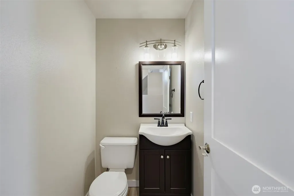 402 Orting Avenue NW Orting WA 98360