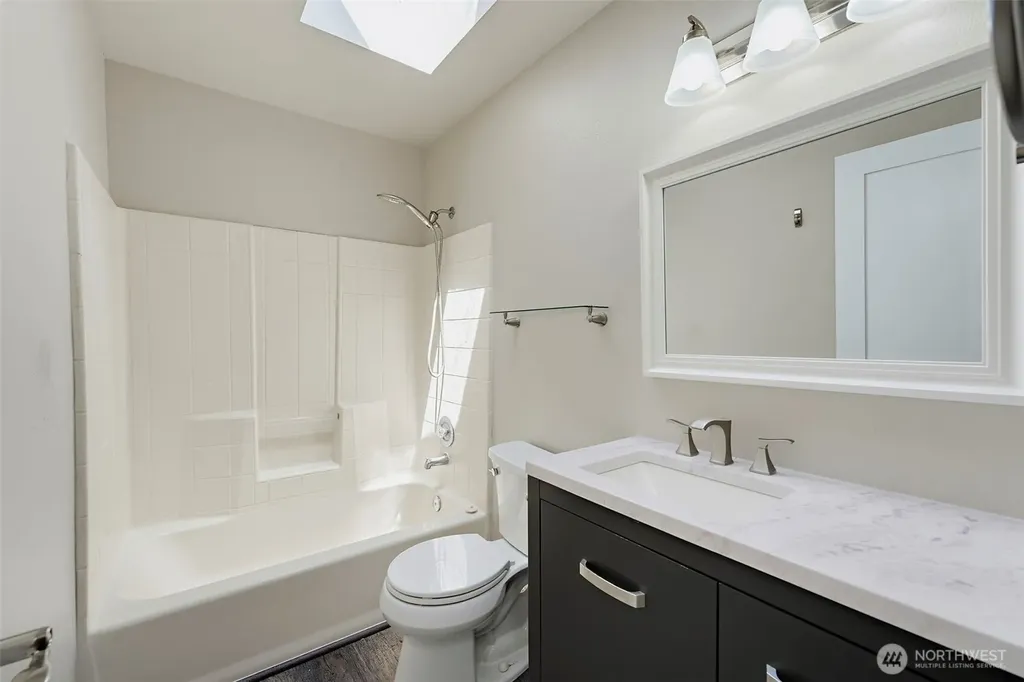 402 Orting Avenue NW Orting WA 98360