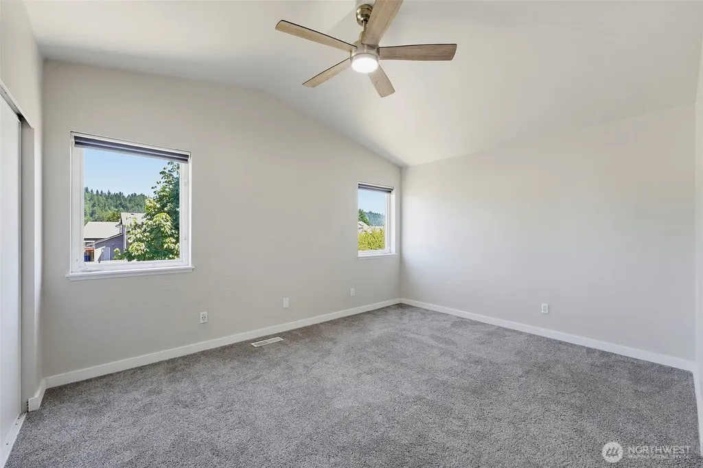 402 Orting Avenue NW Orting WA 98360