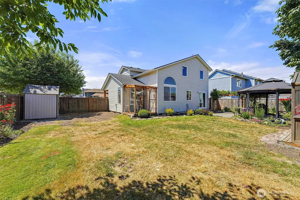 402 Orting Avenue NW Orting WA 98360