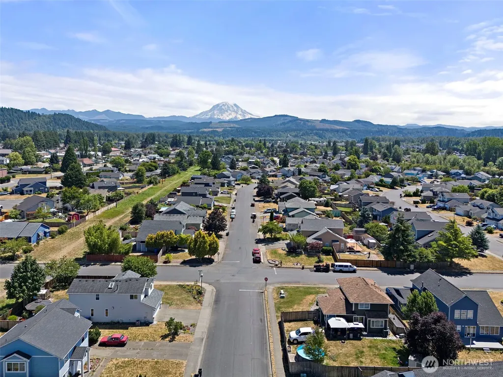402 Orting Avenue NW Orting WA 98360