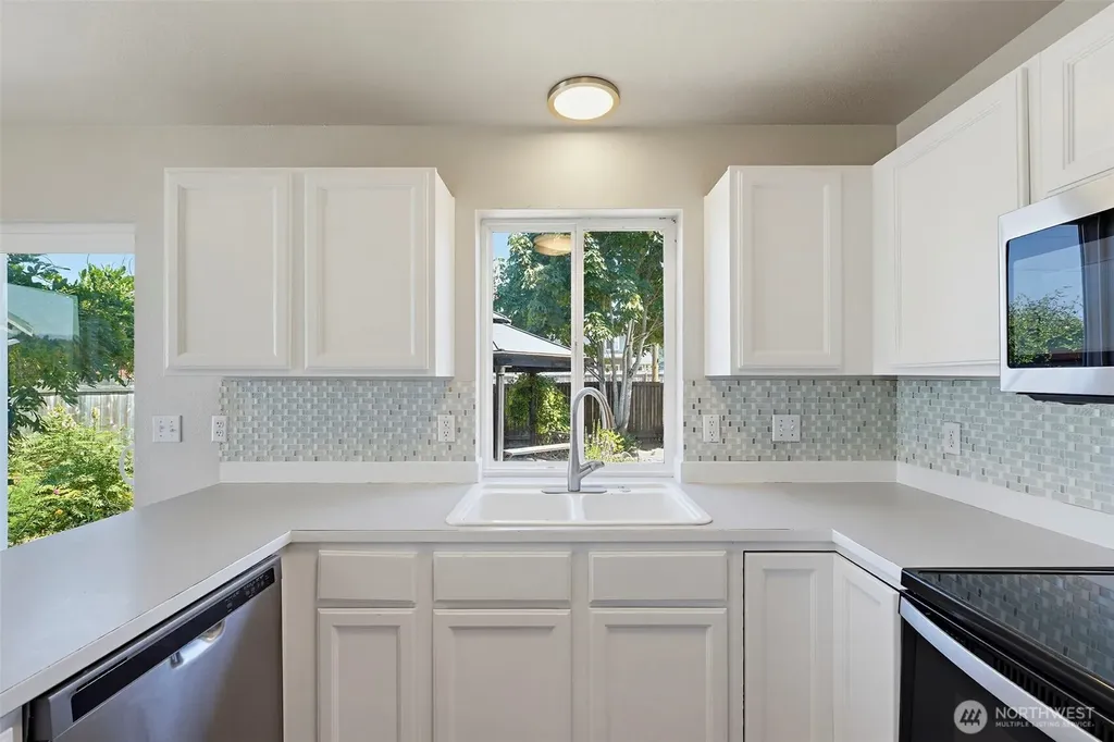 402 Orting Avenue NW Orting WA 98360