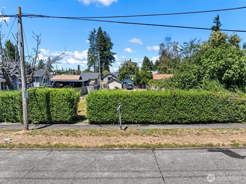 2212 2214 10th Street Bremerton WA 98312