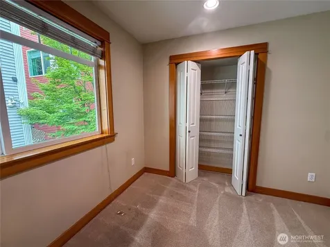 2325 Franklin Avenue E Seattle WA 98102
