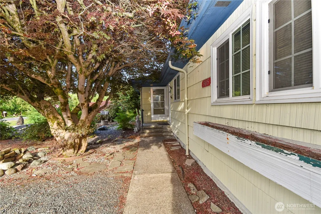 305 W Bennett Street Sedro Woolley WA 98284
