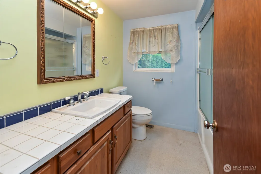 305 W Bennett Street Sedro Woolley WA 98284