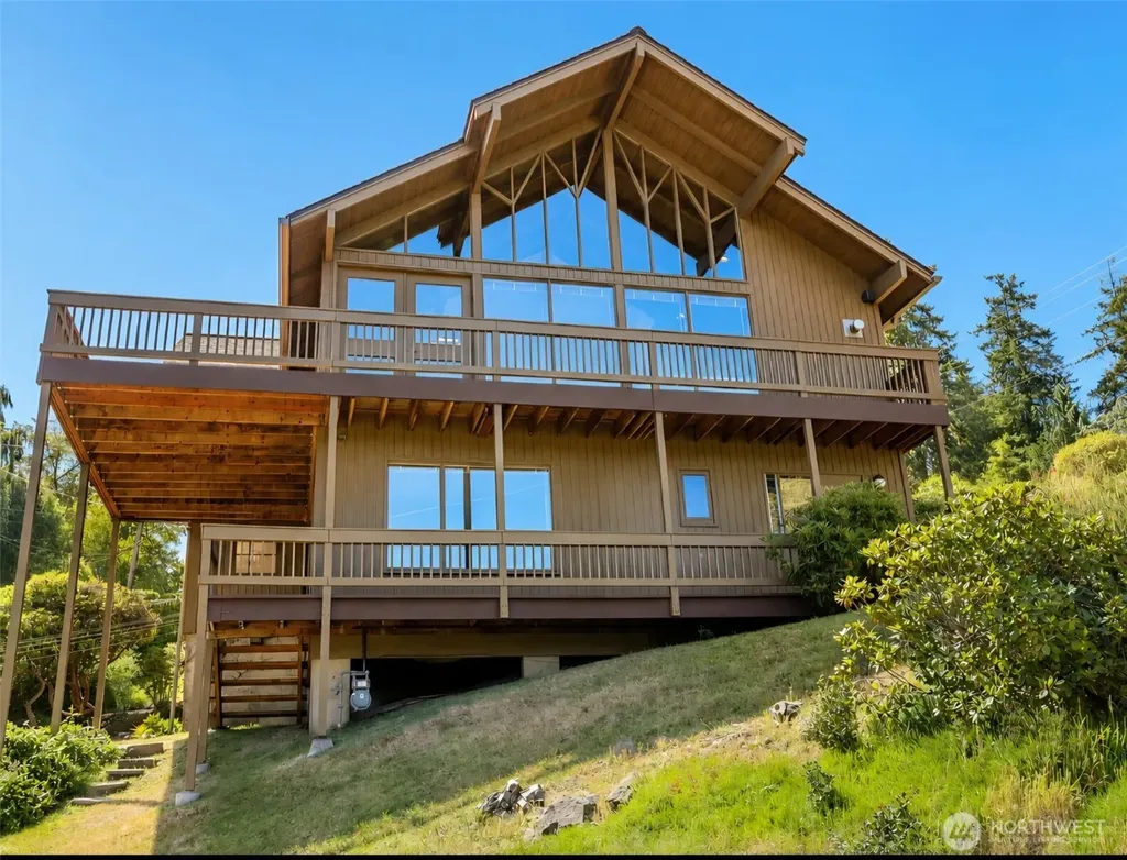 737 8th Avenue Aberdeen WA 98520