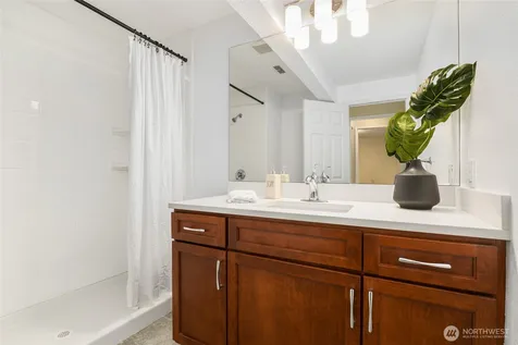 3517 109th Place NE Bellevue WA 98004