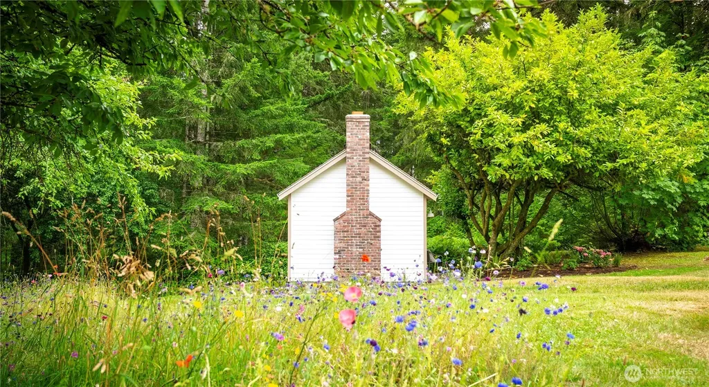 19680 Noll Road Poulsbo WA 98370