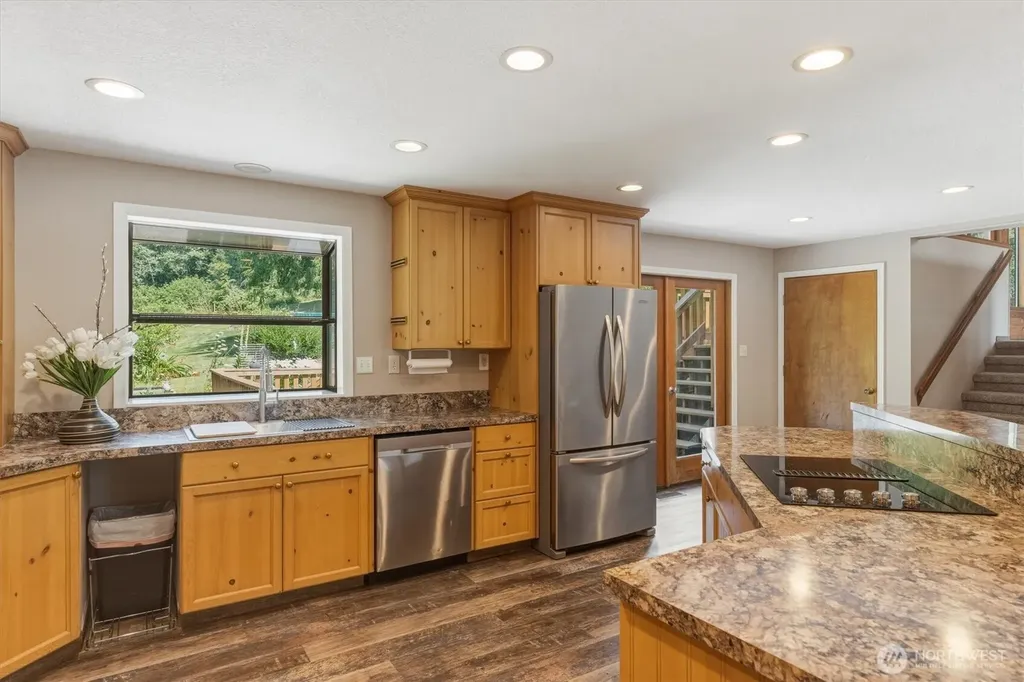 550 Ragland Longview WA 98632
