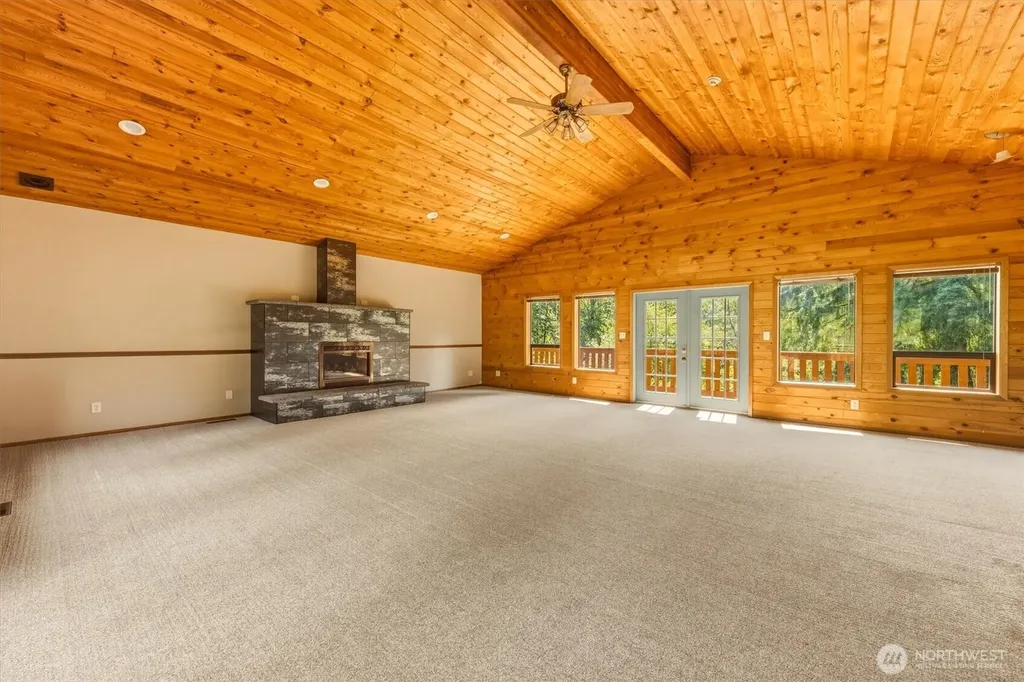 550 Ragland Longview WA 98632