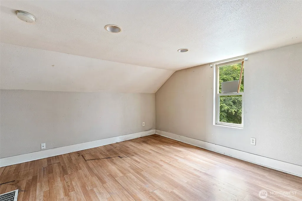 2371 S Yakima Avenue Tacoma WA 98405