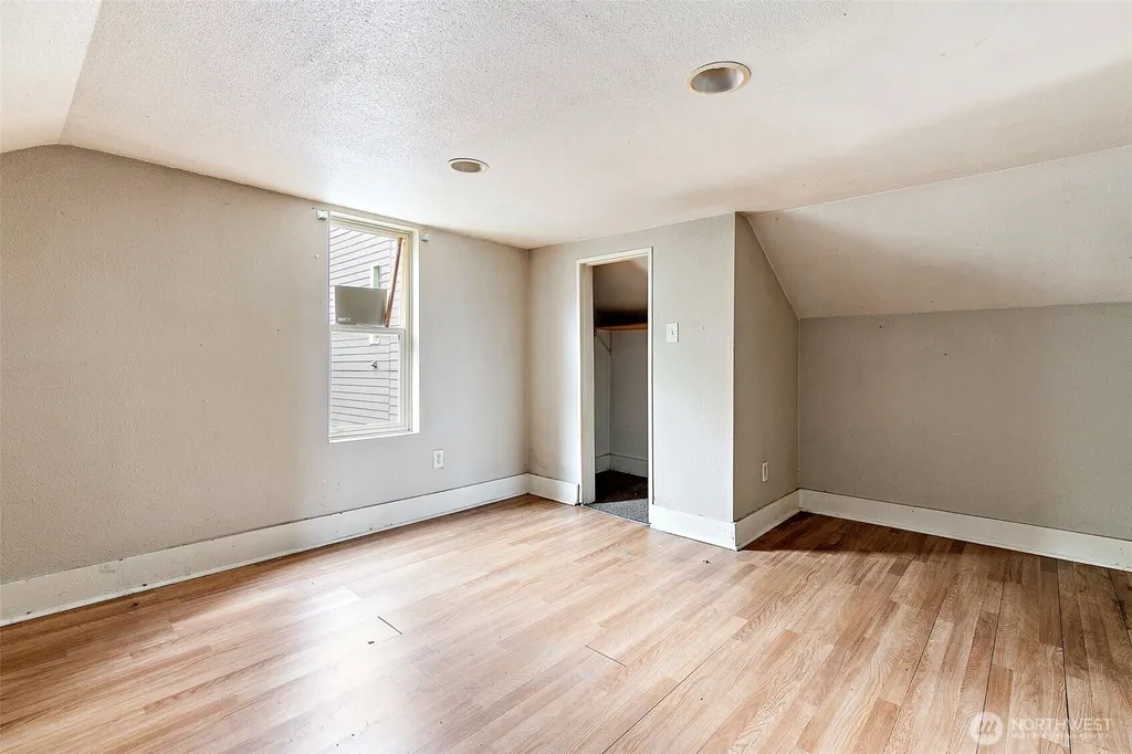 2371 S Yakima Avenue Tacoma WA 98405