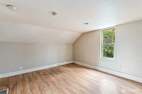 2371 S Yakima Avenue Tacoma WA 98405