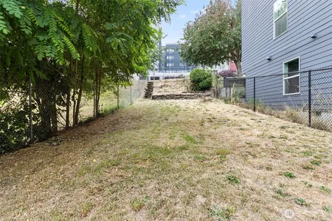 2371 S Yakima Avenue Tacoma WA 98405