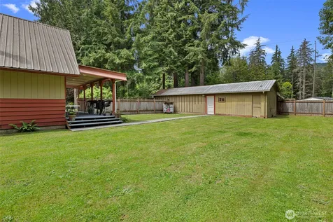 22205 S Forest Loop Granite Falls WA 98252