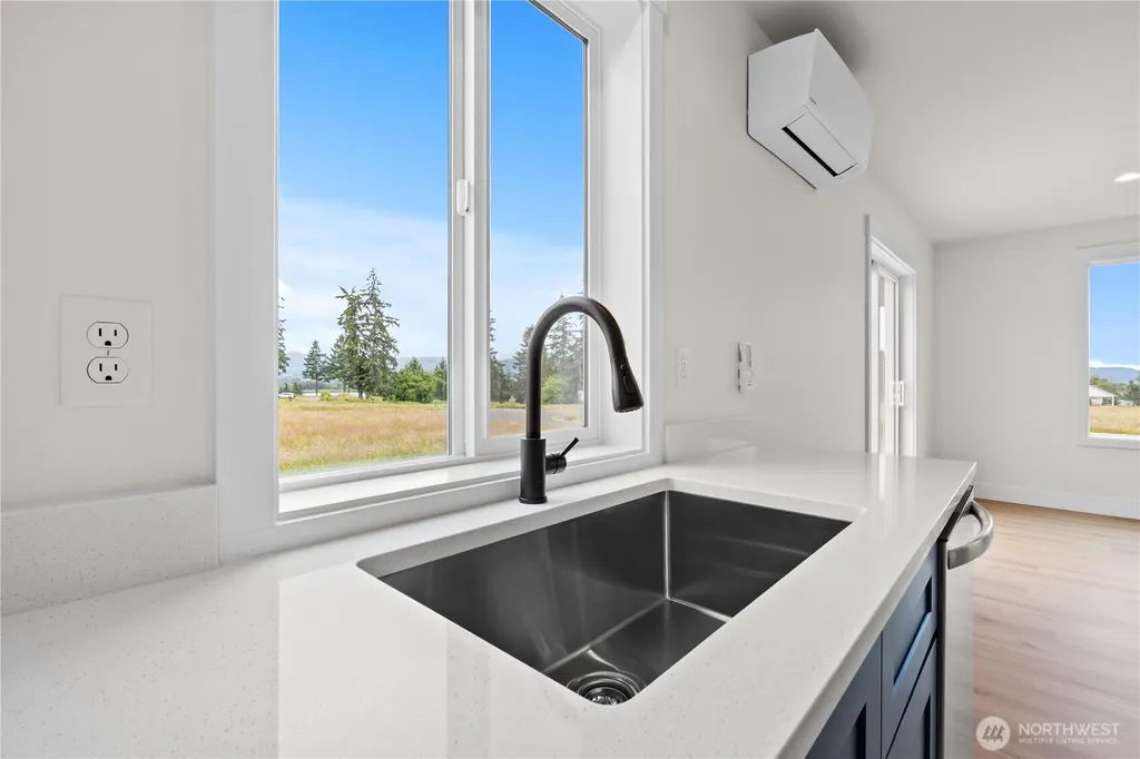 19 Anchor Way Loop Cathlamet WA 98612