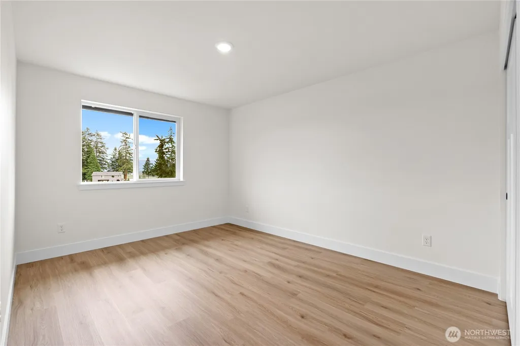 19 Anchor Way Loop Cathlamet WA 98612