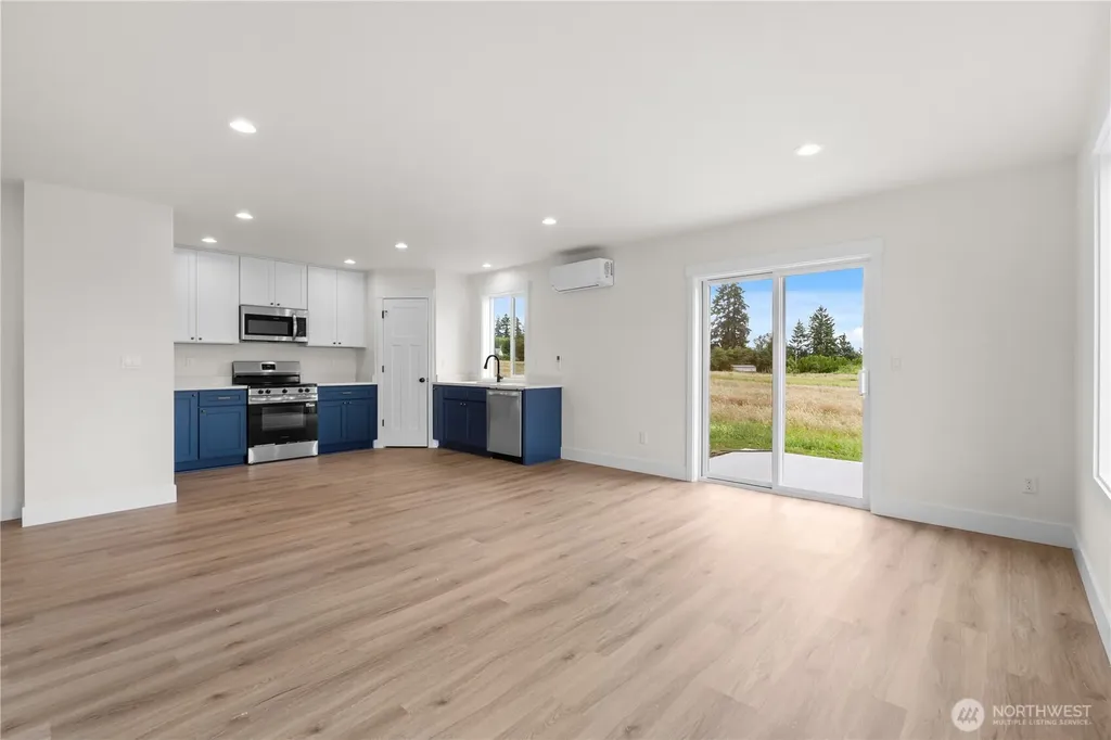 19 Anchor Way Loop Cathlamet WA 98612
