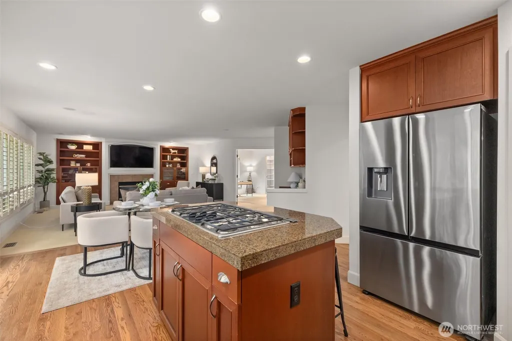 1021 271st Avenue SE Sammamish WA 98075