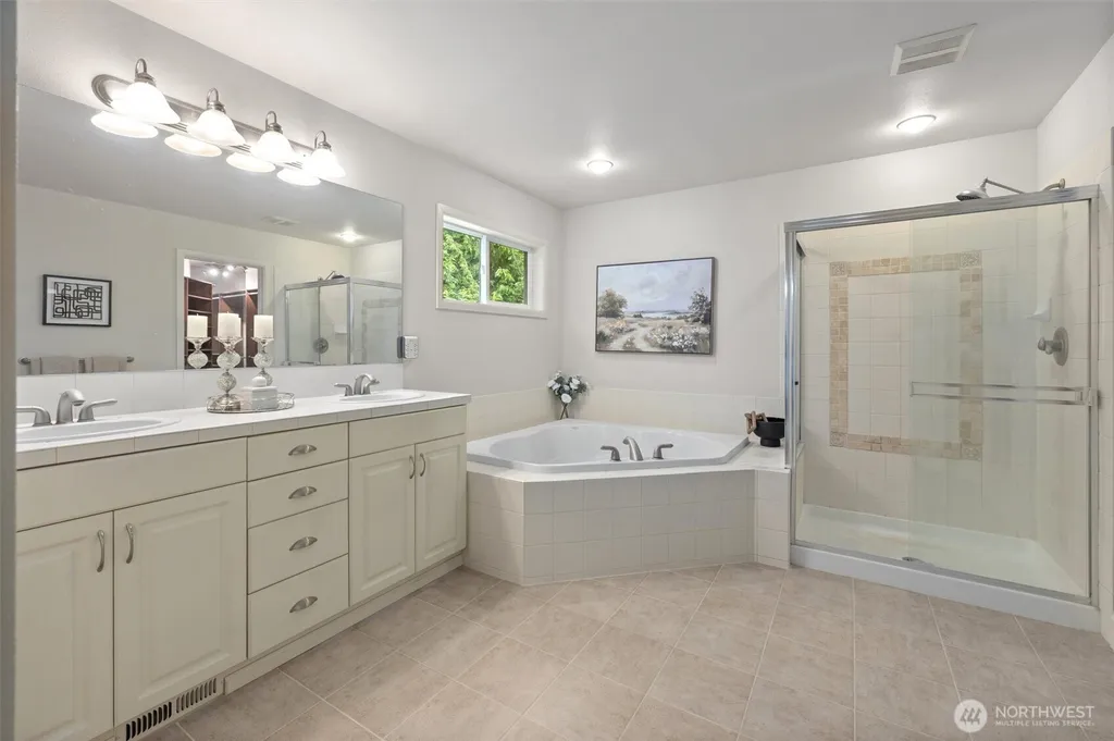 1021 271st Avenue SE Sammamish WA 98075