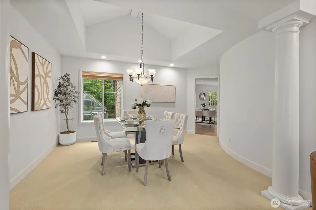 1021 271st Avenue SE Sammamish WA 98075