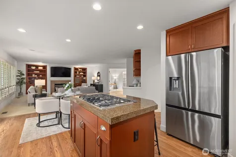 1021 271st Avenue SE Sammamish WA 98075