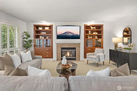 1021 271st Avenue SE Sammamish WA 98075