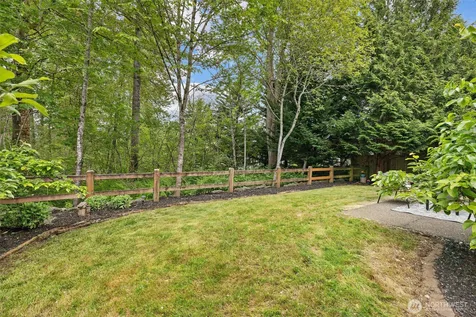 1021 271st Avenue SE Sammamish WA 98075