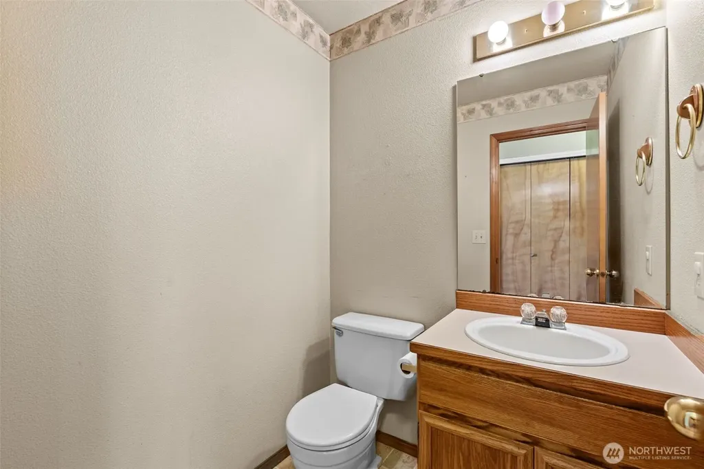 11805 122nd Avenue Ct E Puyallup WA 98374