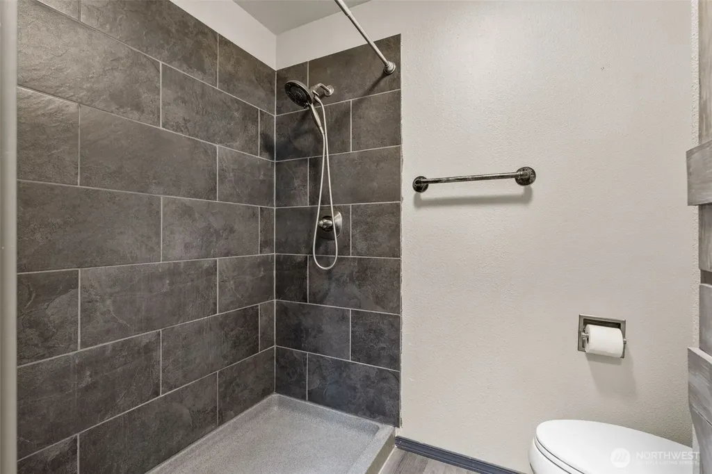 11805 122nd Avenue Ct E Puyallup WA 98374