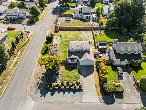 11805 122nd Avenue Ct E Puyallup WA 98374