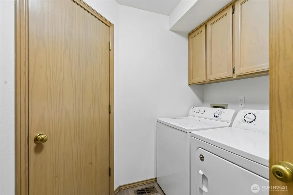 19715 Bing Road Lynnwood WA 98036