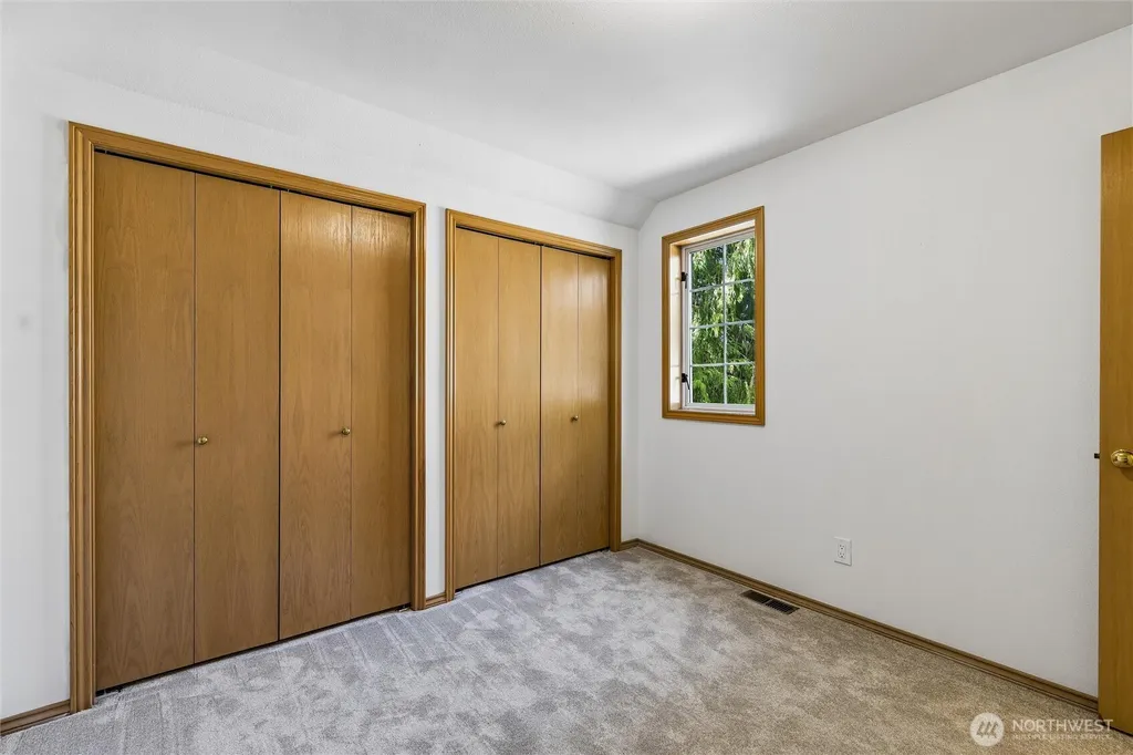 19715 Bing Road Lynnwood WA 98036