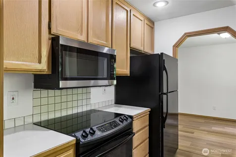 19715 Bing Road Lynnwood WA 98036
