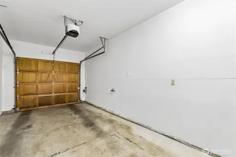 19715 Bing Road Lynnwood WA 98036