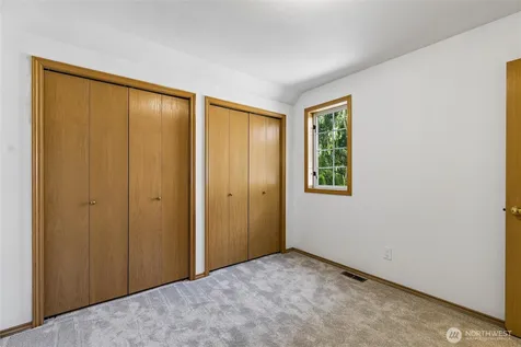 19715 Bing Road Lynnwood WA 98036