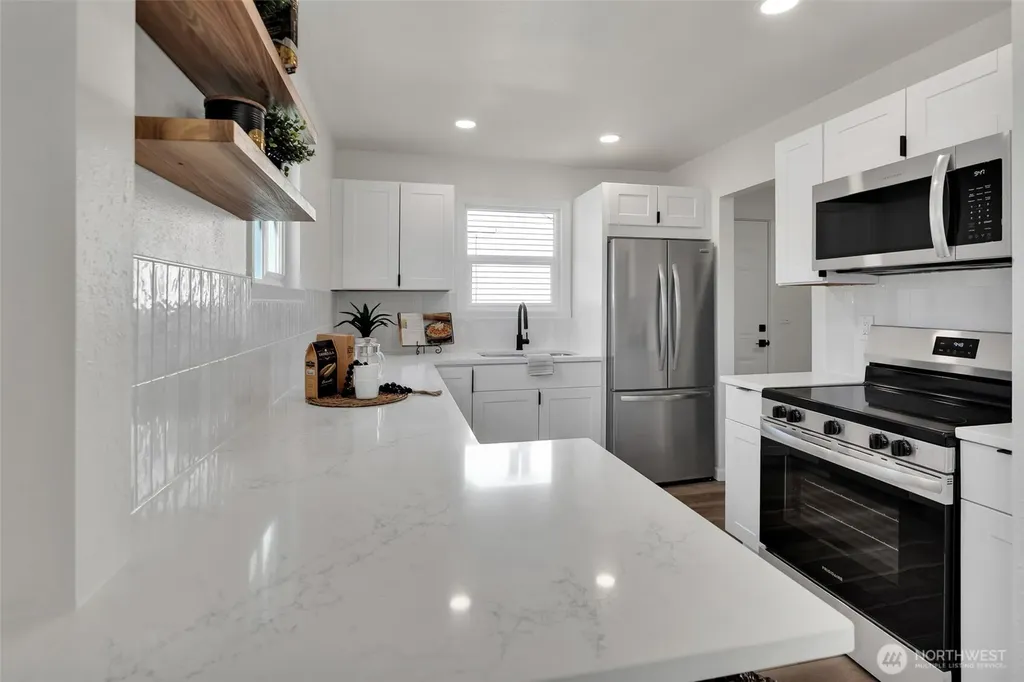 859 118th Street S Parkland WA 98444