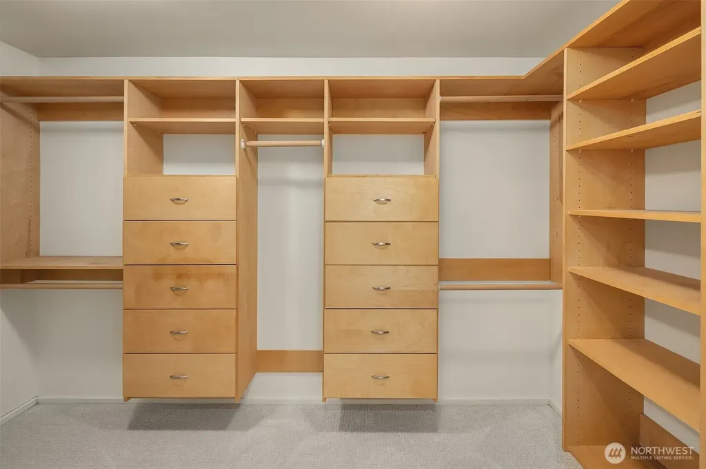 2040 Waverly Place N Seattle WA 98109