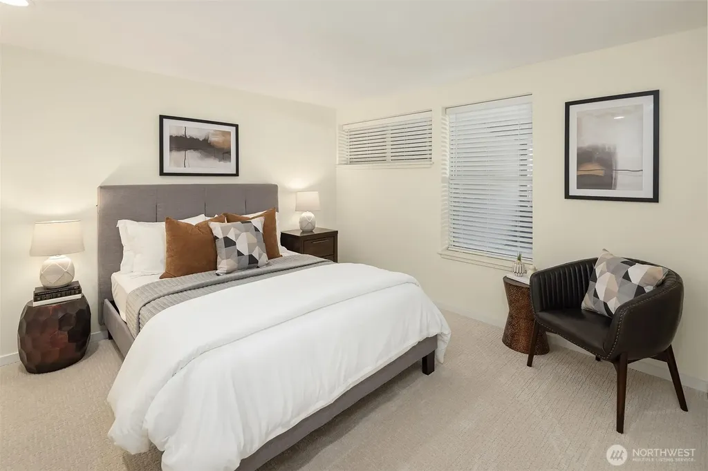 2040 Waverly Place N Seattle WA 98109