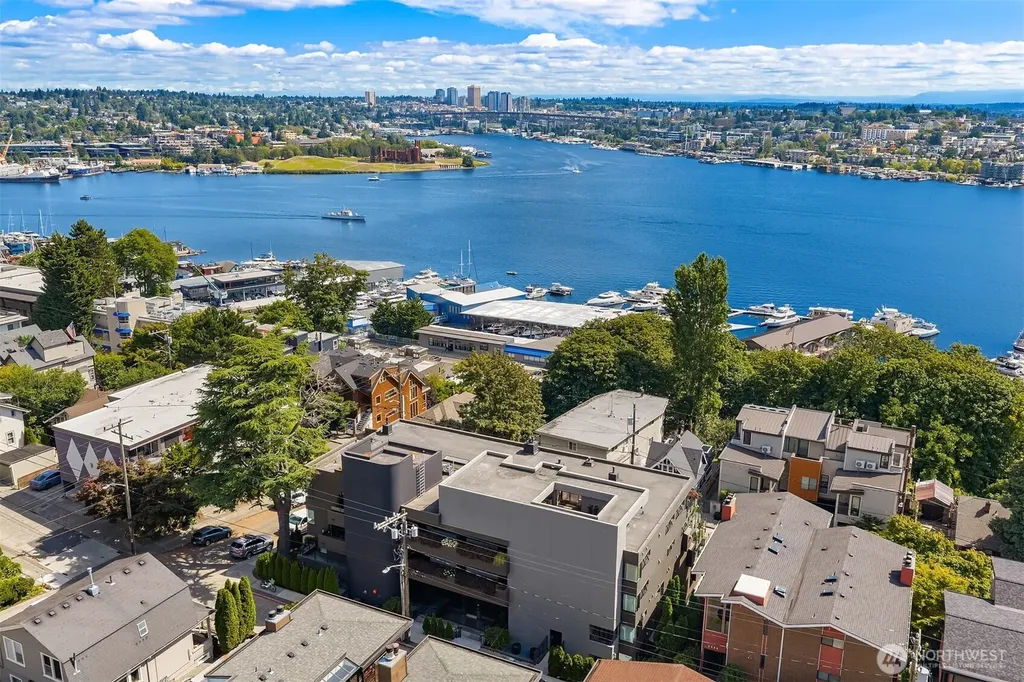 2040 Waverly Place N Seattle WA 98109
