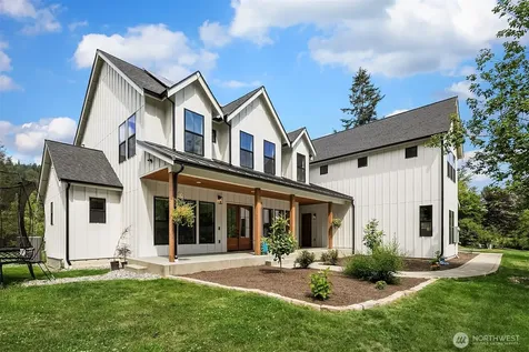 24926 SE 162 Street Issaquah WA 98027