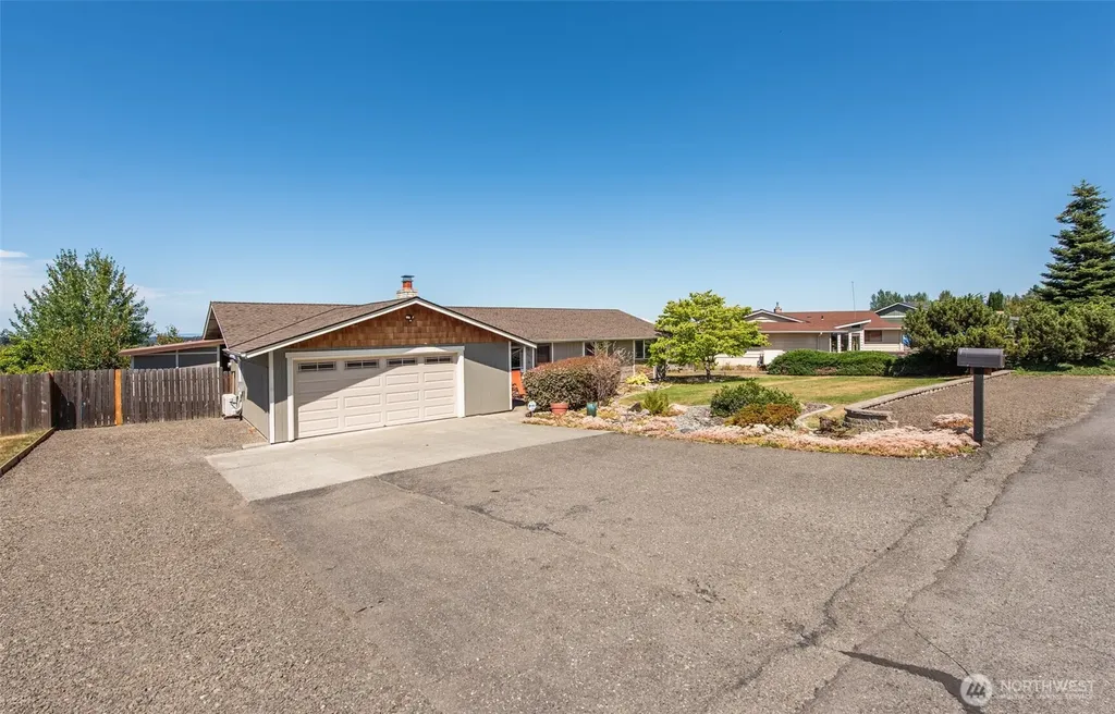 408 W Eunice Street Sequim WA 98382