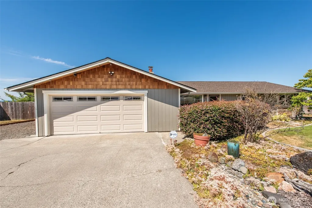 408 W Eunice Street Sequim WA 98382