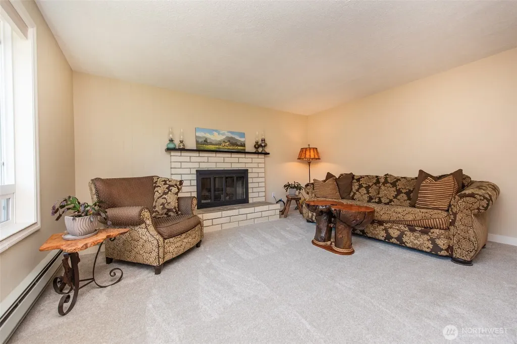 408 W Eunice Street Sequim WA 98382