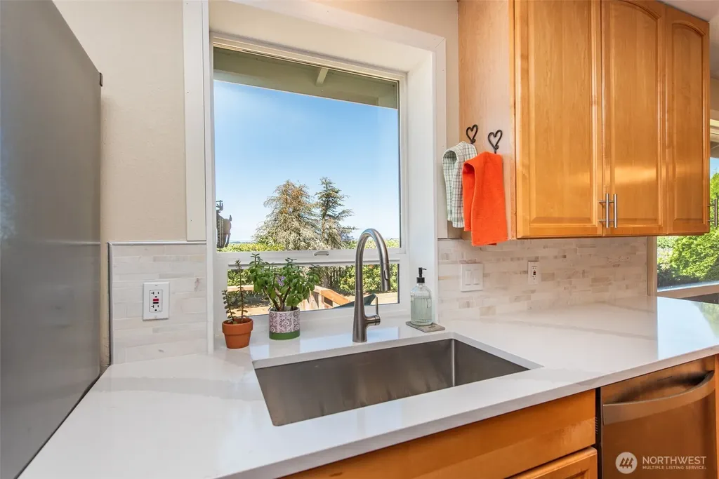 408 W Eunice Street Sequim WA 98382