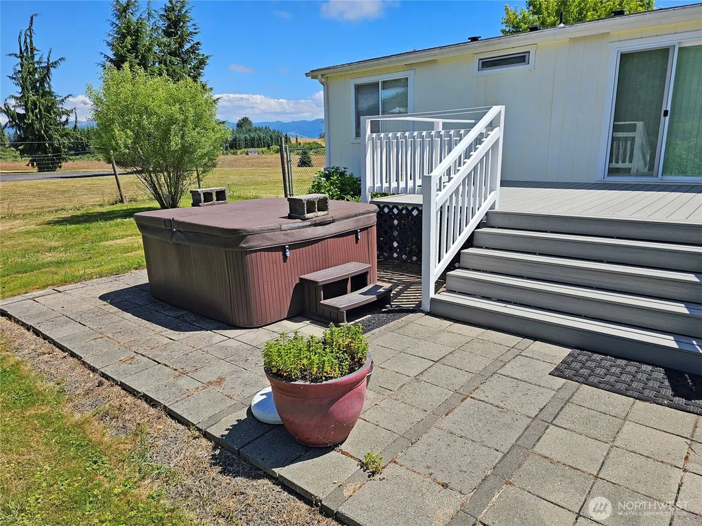 106 Maulwee Drive Silver Creek WA 98585