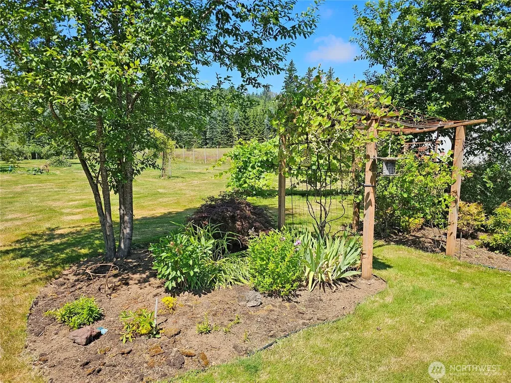 106 Maulwee Drive Silver Creek WA 98585