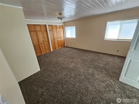 106 Maulwee Drive Silver Creek WA 98585