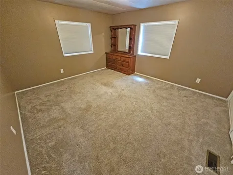 106 Maulwee Drive Silver Creek WA 98585
